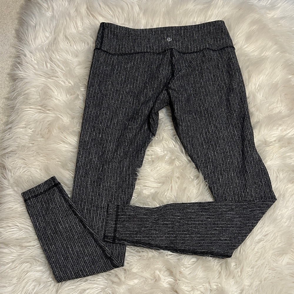 LULULEMON Stylish Black Leggings SZ 8